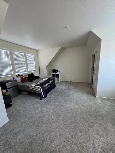 106 Library Ln Photo 1