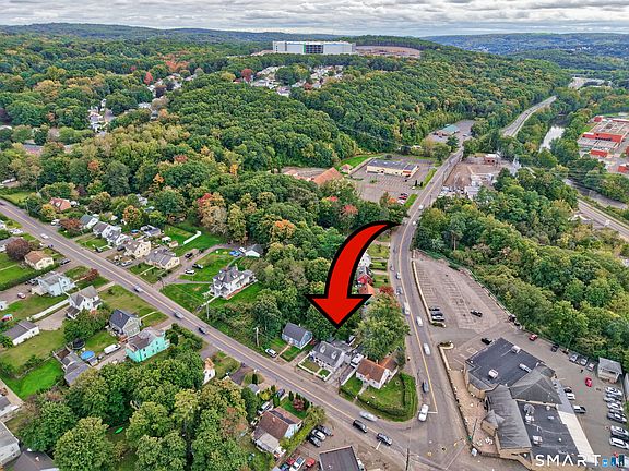 2nd image of 92 Pearl Lake Road