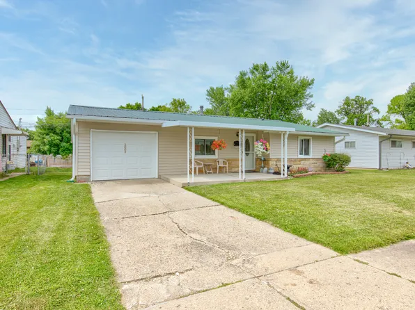 2009 Britton Dr, Beech Grove, IN 46107