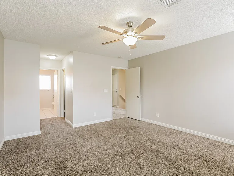4136 Glenfield Cir — Photo 9