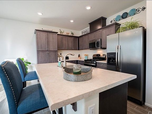 3rd image of 30454 Village Knoll Dr