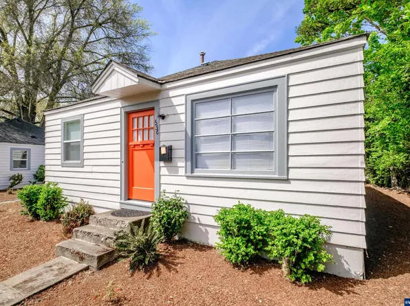 536 NW 30th St, Corvallis, OR 97330