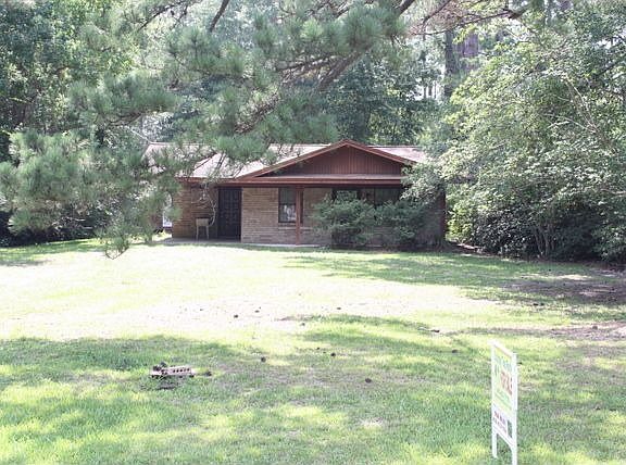 2nd image of 1911 S Elizabeth Ave