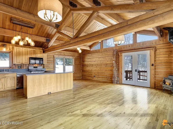23820 Sunny Glen Dr, Eagle River, AK 99577