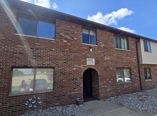 1801 Richardson Dr APT 6, Urbana, IL 61802