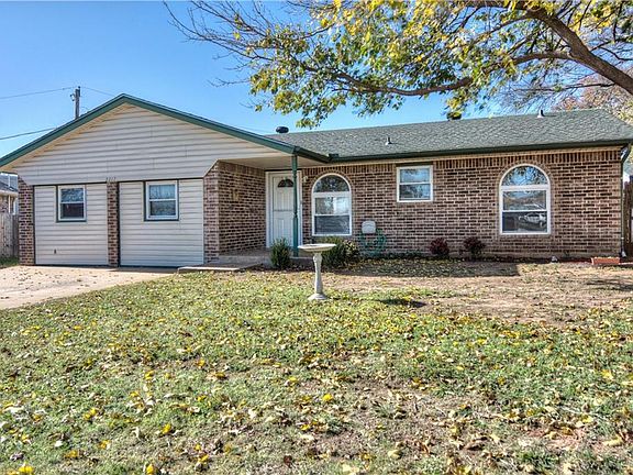 2nd image of 2217 Sunset Dr