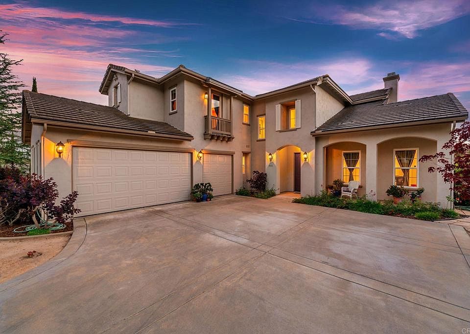 1st image of 1545 Loch Ness Dr