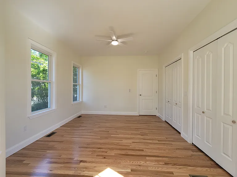 Bedroom 1 (Primary)