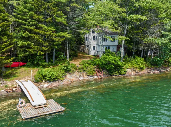 57 Laurel Shore Drive, Harpswell, ME 04079