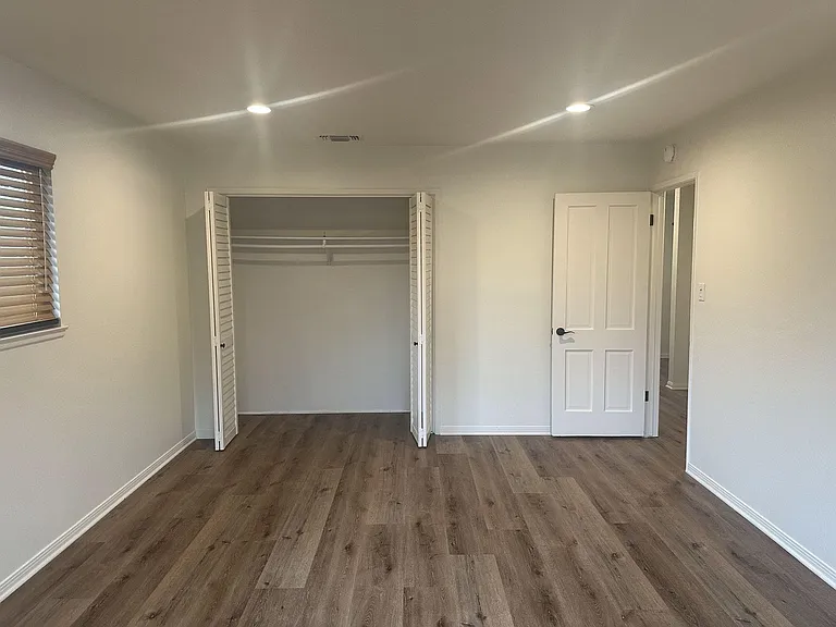 3476 Willow St — Photo 17