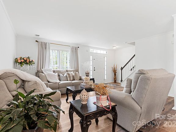 5th image of 2154 Edenderry Dr