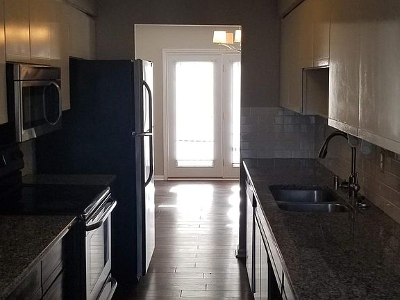 5th image of 3660 Walden Dr APT C