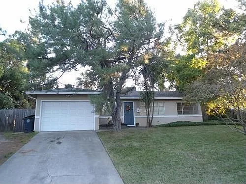 7472 Rollingwood Blvd photo 1