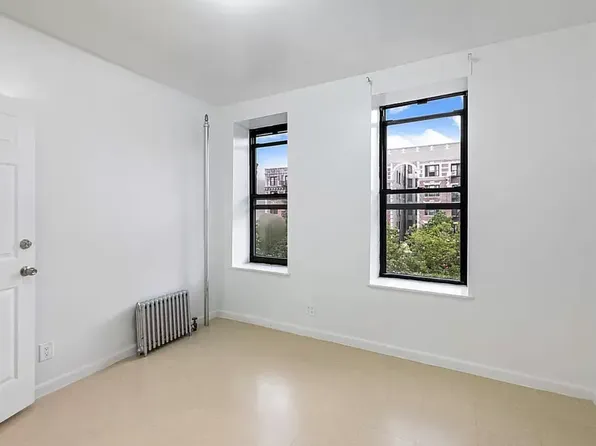 3476 Broadway image 1 of 9