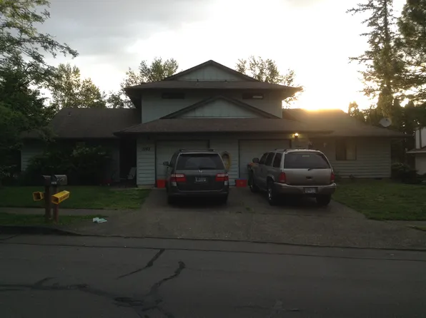 3141-3143 SE Stott Cir, Troutdale, OR 97060
