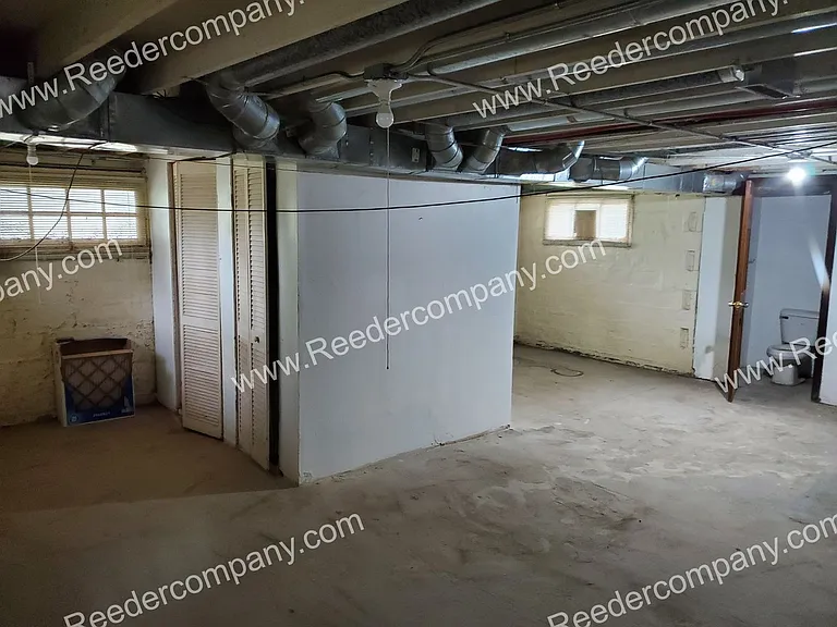 283 N Hamilton St — Photo 16