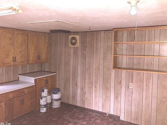 4th image of 490 Rock Creek Rd