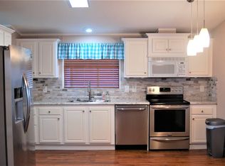 253 Discovery Ln, North Fort Myers, FL 33903