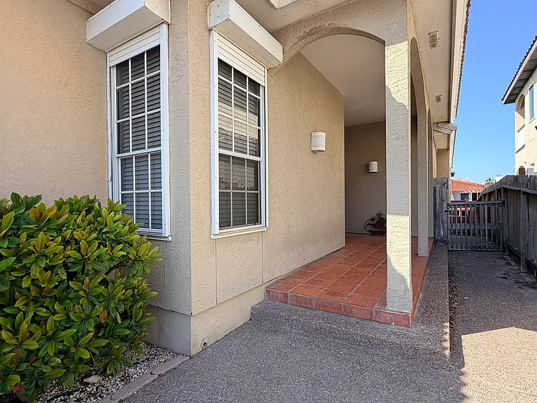 13806 Primavera Dr — Photo 3