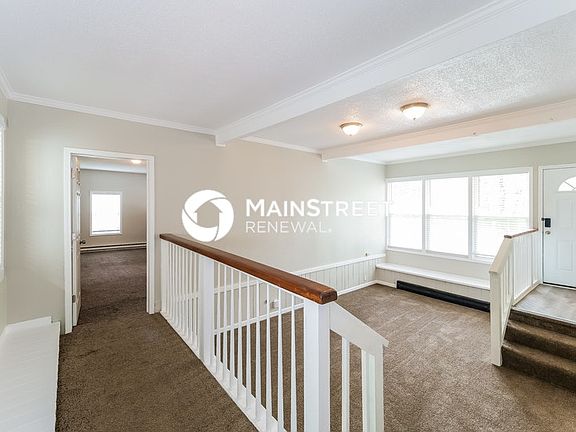 3rd image of 208 E 165th St