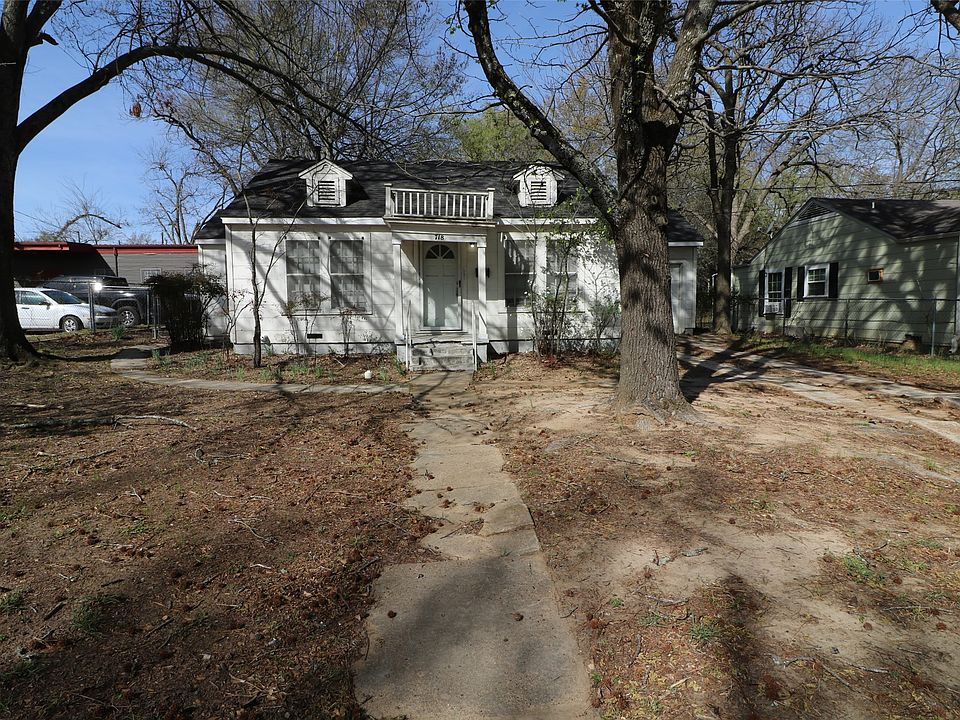 1st image of 718 24th St SE