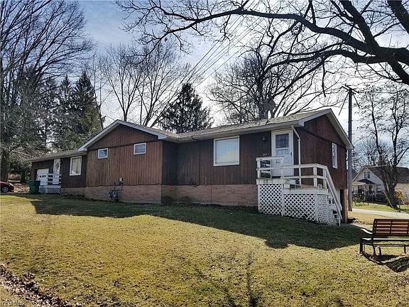 2nd image of 219 Quincy Ave