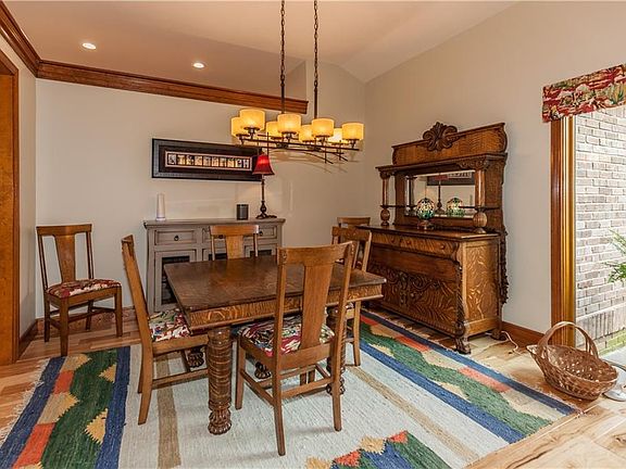 5th image of 7261 River Glen Dr