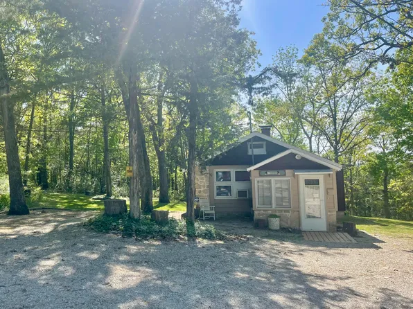 890 Iowa Colony Road, Hollister, MO 65672
