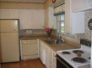 2421 Anchor Pl, Seaford, NY 11783