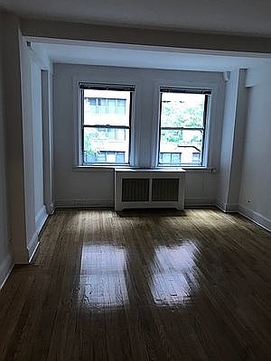 3rd image of 150 E 39th St APT 307