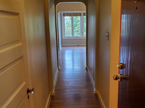 2nd image of 1625 Broadway E #B