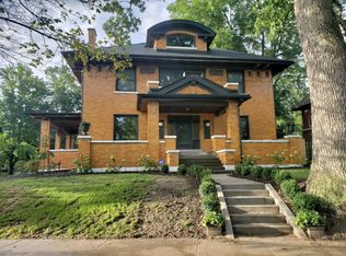 1250 Lake Dr SE, Grand Rapids, MI 49506
