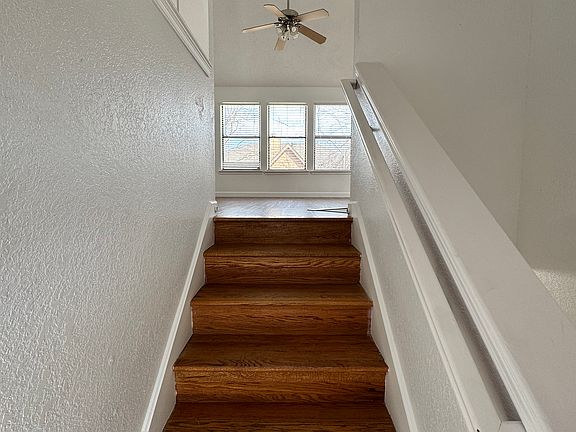 3rd image of 781 Pierre Ln