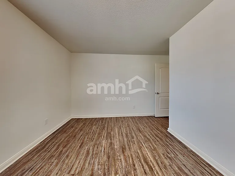5501 Persimmon Dr — Photo 17