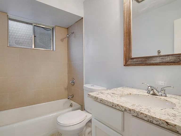 4900 Claycut Rd #47 — Photo 5