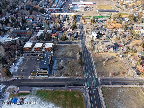2nd image of 100 W Snow King Ave