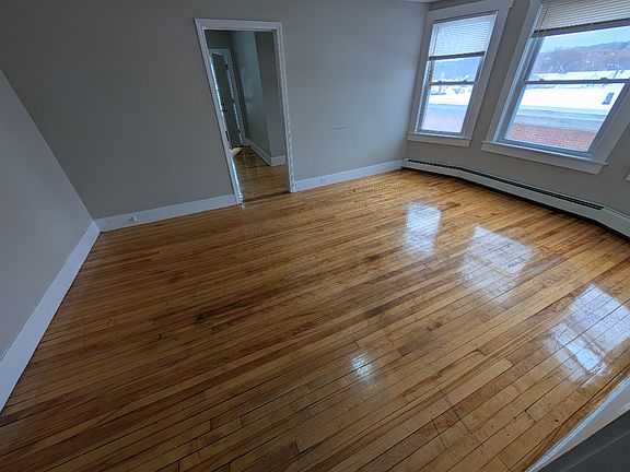 2nd image of 93 Harvard St APT 1