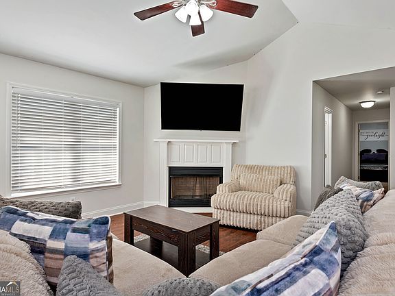 5th image of 255 Leatherford Rd