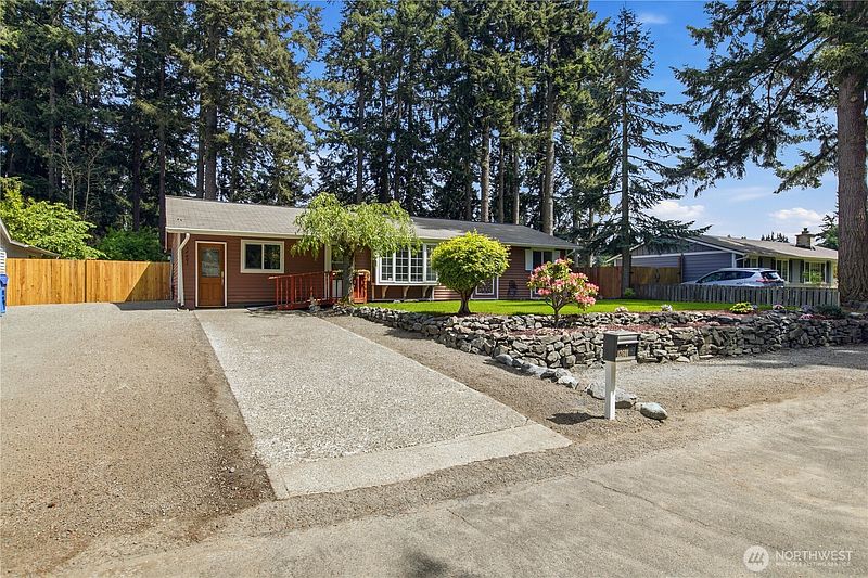 3rd image of 12601 105th Avenue Ct E