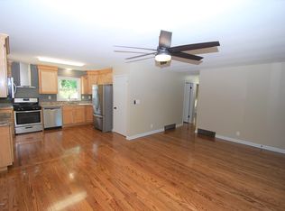 7910 Osborne Dr, Lyndon, KY 40222
