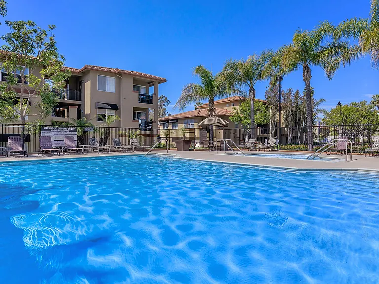 Villas Antonio Apartment Homes — Photo 6