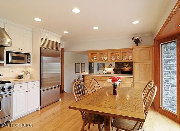 5th image of 910 W Cypress Dr