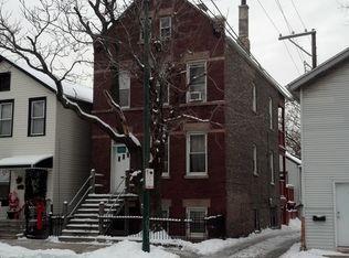 712 W 17th St, Chicago, IL 60616