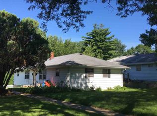 523 Fairview Ave, Rockford, IL 61108