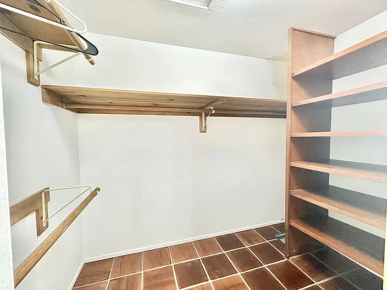 1650 Winterwarm Dr — Photo 39