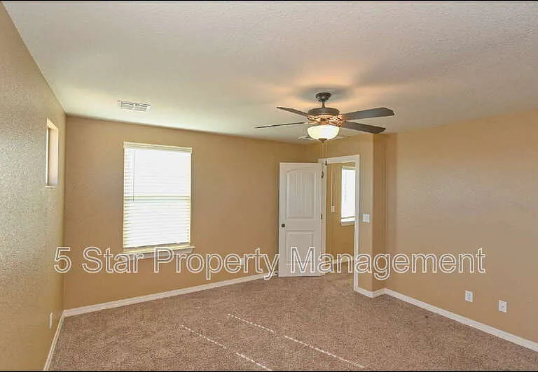 4628 Marisabel Azcarate St — Photo 25