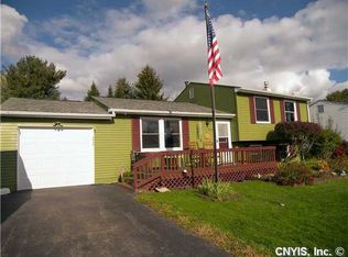 2215 Mercer St, Baldwinsville, NY 13027