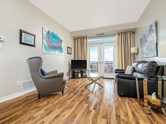 4th image of 245 Dalesford Rd #414