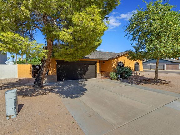 2nd image of 10740 E Mercer Ln
