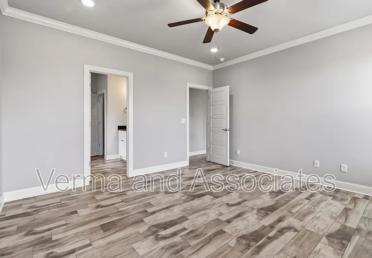 931 E Skyline Loop — Photo 22